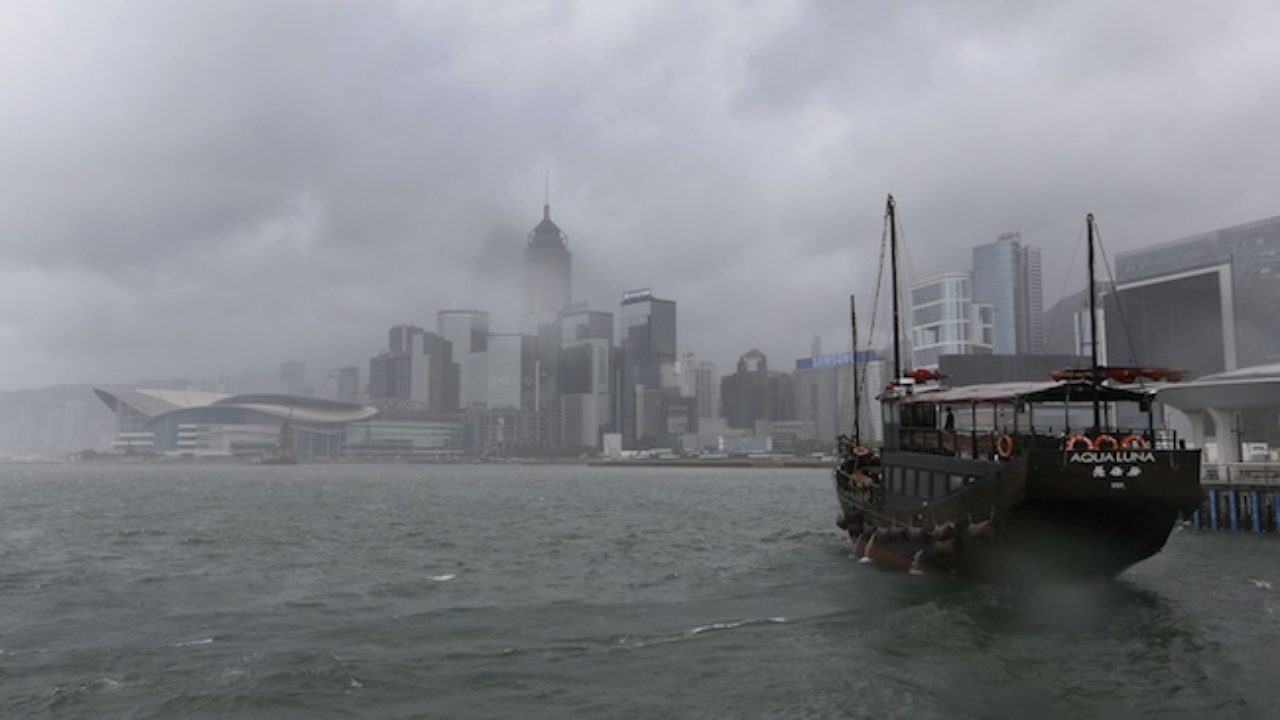 Tempestades e Tufões em Hong Kong